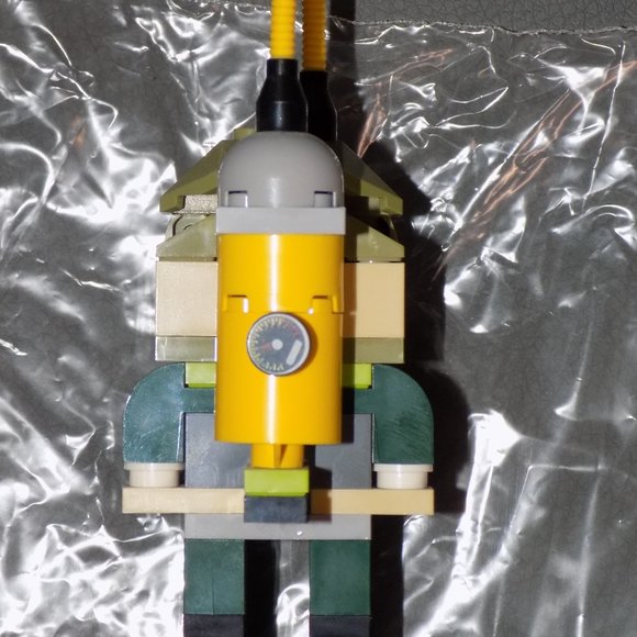 LEGO 40134 Scuba Diver Monthly Mini Build 2015 RARE EUC - Picture 4 of 4